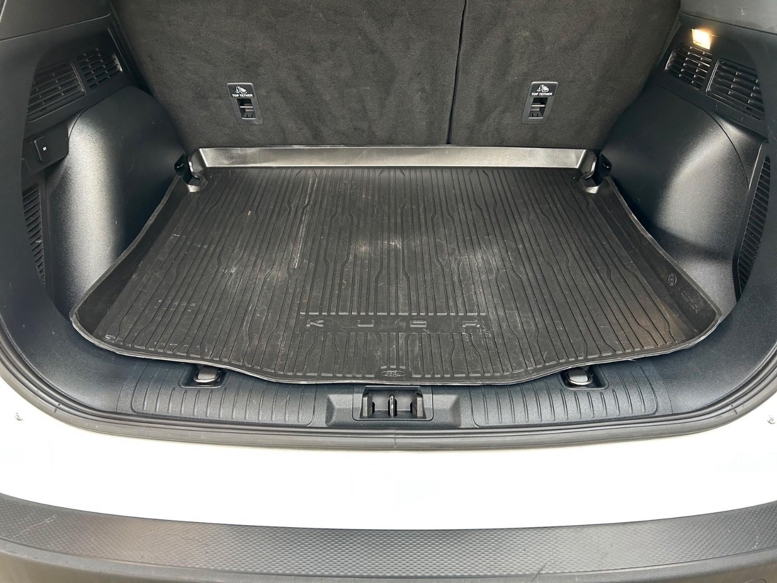 Ford Kuga Hybrid Plug in Hybrid Titanium