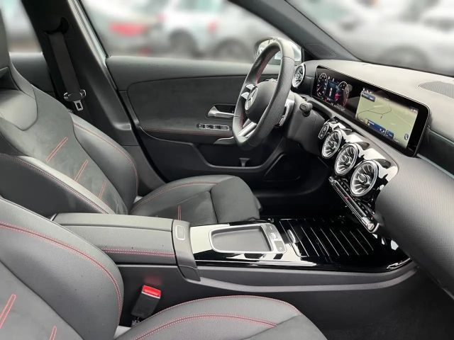 Mercedes-Benz A 200 AMG Line Guard