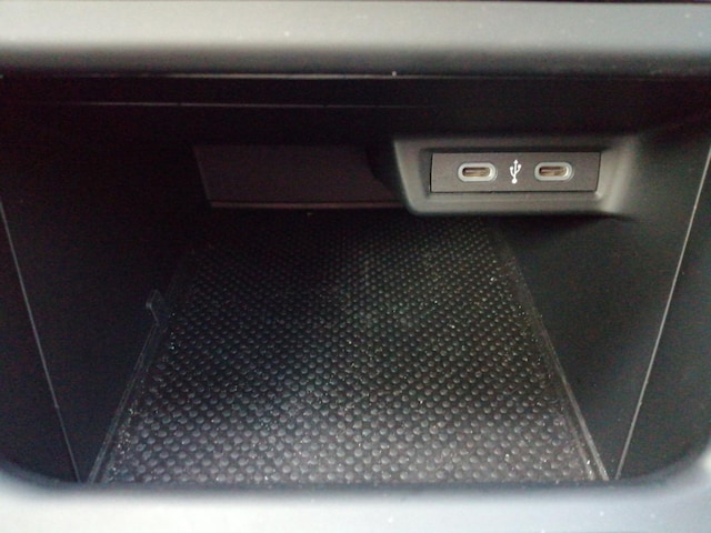 Volkswagen Polo 1.0 TSI IQ.Drive Style