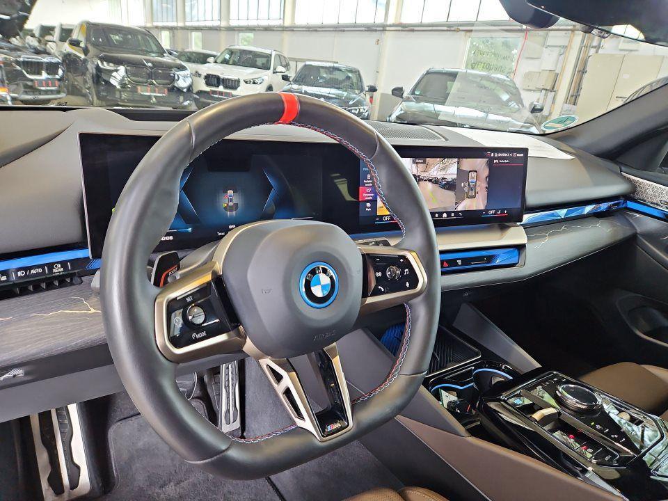 BMW i5 M60 xDrive