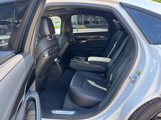 Audi A8 60 TFSI Hybride Quattro