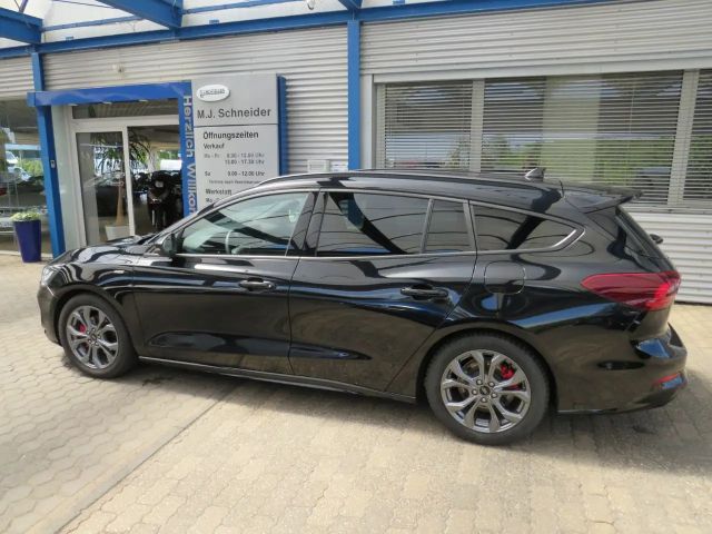 Ford Focus ST Line Wagon