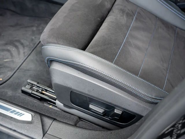 BMW 120 120d M-Sport Sedan