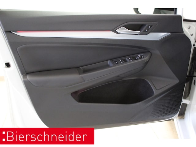 Volkswagen Golf 1.5 eTSI DSG IQ.Drive