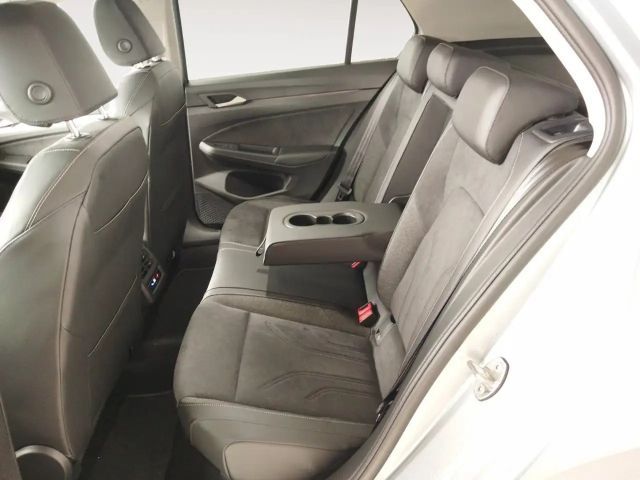 Volkswagen Golf DSG Life