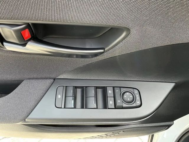 Toyota C-HR Active Hybride Plug-in