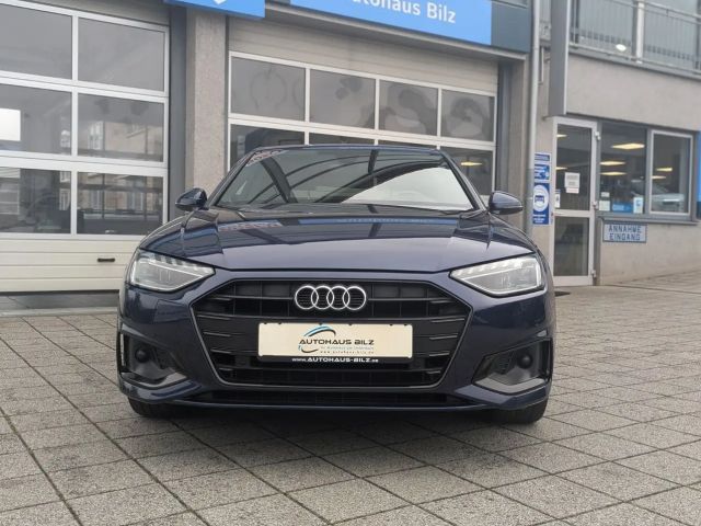 Audi A4 40 TDI Business Sedan