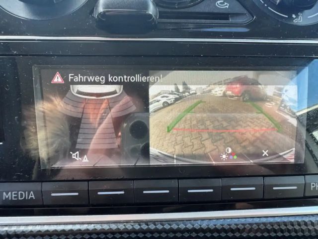 Volkswagen up! Active