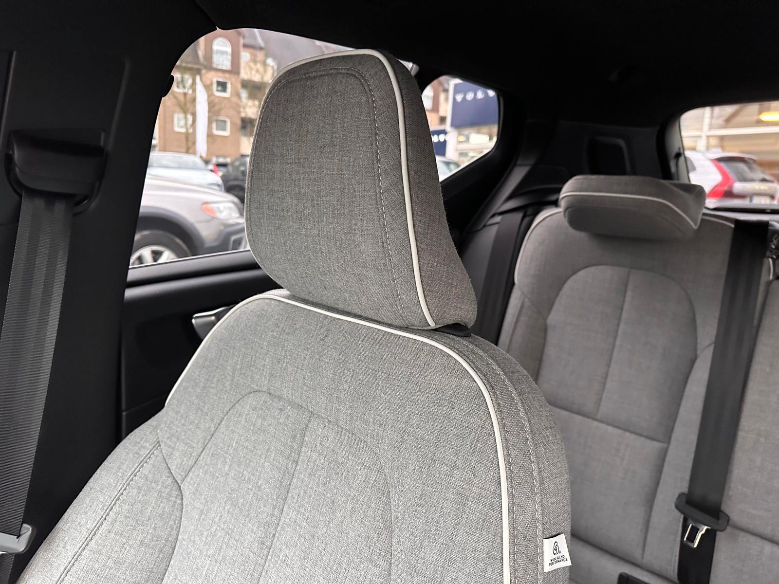 Volvo EX40 Achterwielaandrijving Ultra