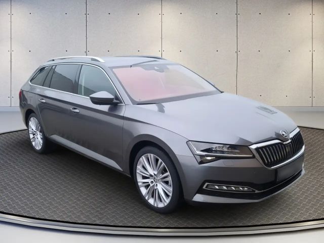 Skoda Superb 2.0 TDI Combi Style Style