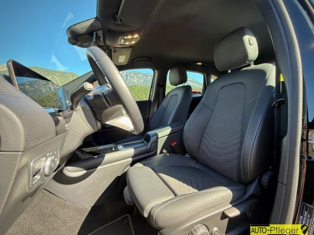 Mercedes-Benz B 180 B 180 d