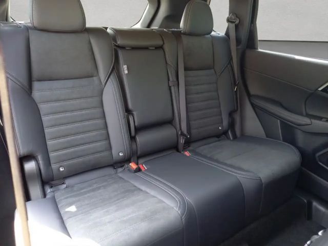 Mitsubishi Outlander 4WD PHEV