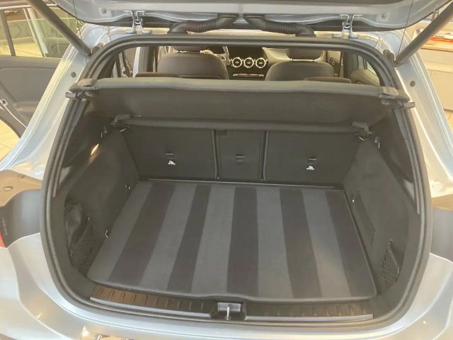 Mercedes-Benz GLA 180 Progressive