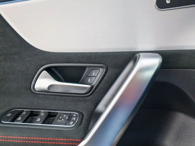 Mercedes-Benz A 180 A 180 d Hatchback