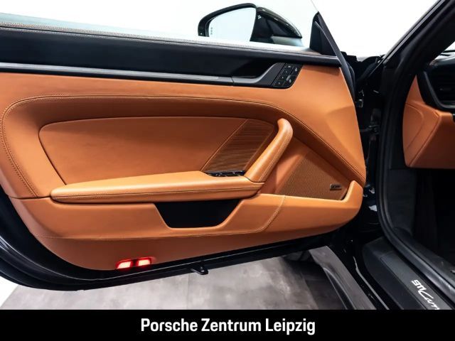 Porsche 992 Carrera Coupé