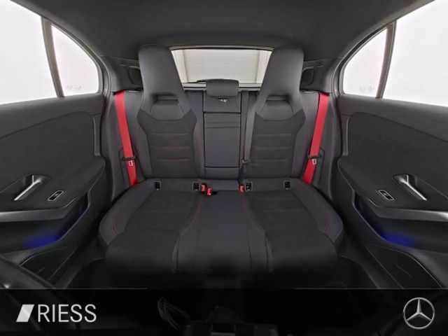 Mercedes-Benz A 35 AMG 4MATIC AMG Line