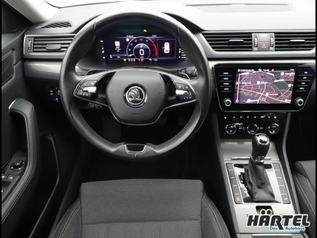 Skoda Superb 2.0 TDI Combi Style Style