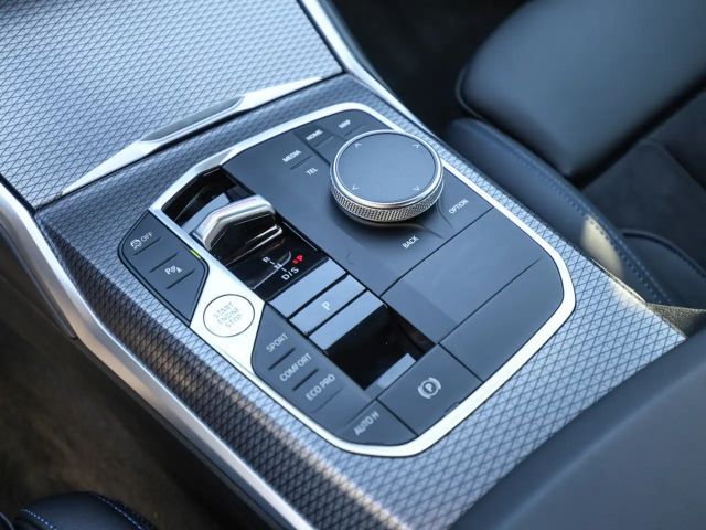 BMW 320 320d M-Sport Sedan xDrive