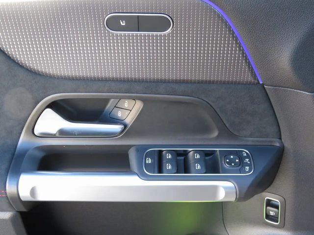 Mercedes-Benz EQB 300 4MATIC AMG Line