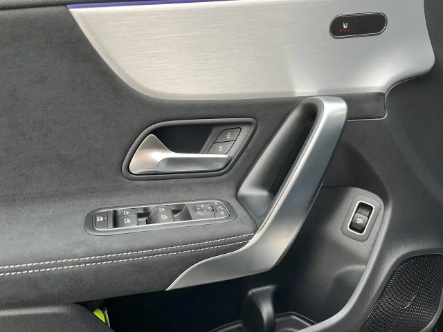 Mercedes-Benz CLA 200 Shooting Brake