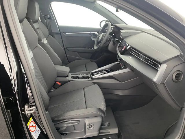 Audi A3 30 TFSI Sedan