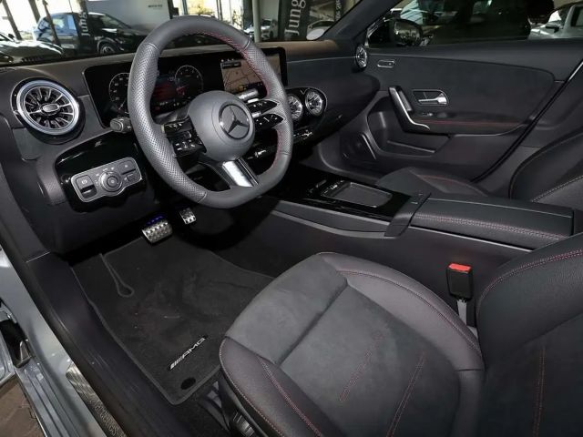 Mercedes-Benz A 200 AMG Line