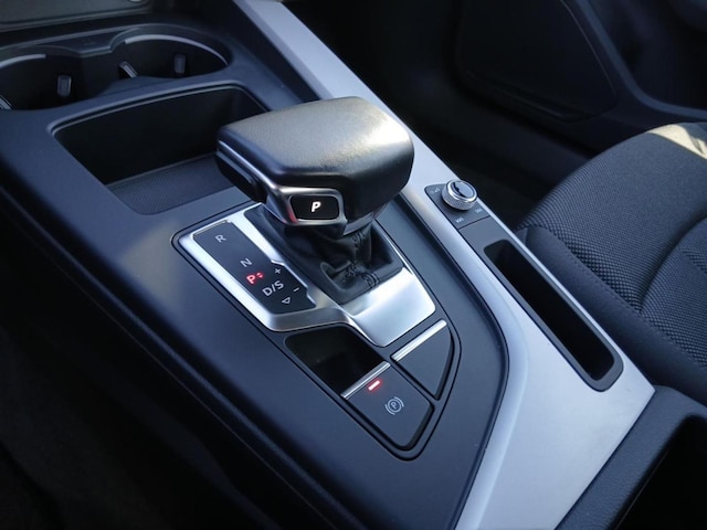 Audi A4 40 TFSI S-Tronic Sedan