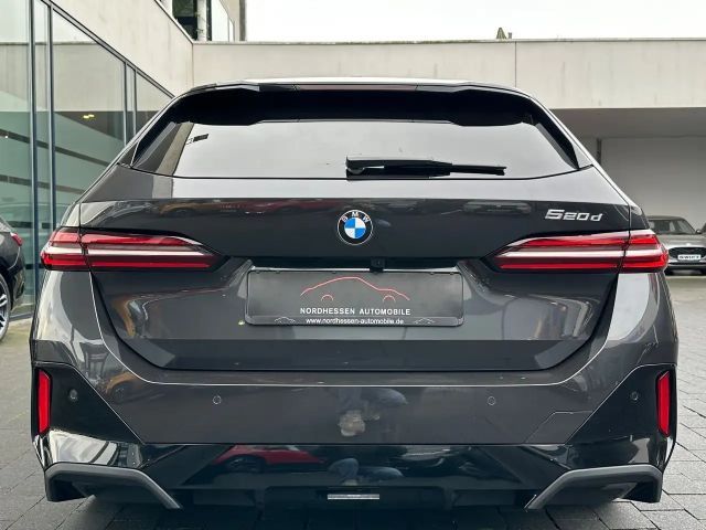 BMW 520 520d M-Sport Touring