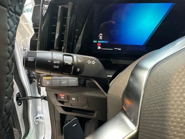 Renault Espace E-Tech Hybrid Iconic