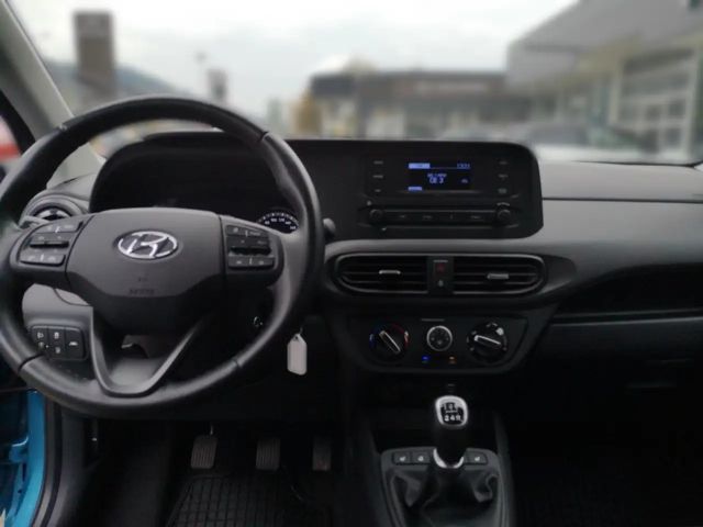 Hyundai i10 chic 1,0l 67PS