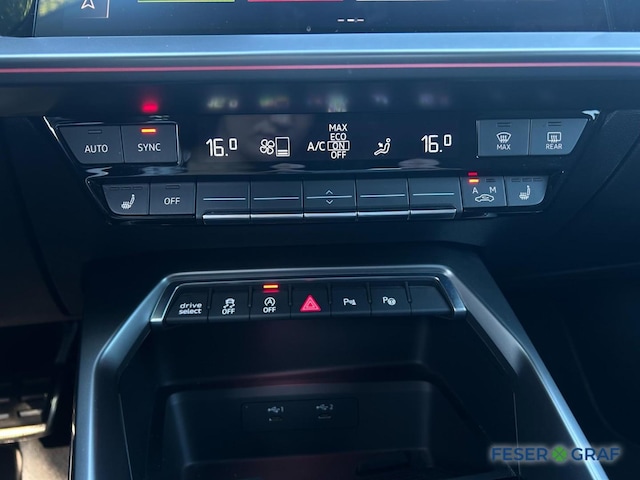 Audi RS3 Quattro S-Tronic Sedan