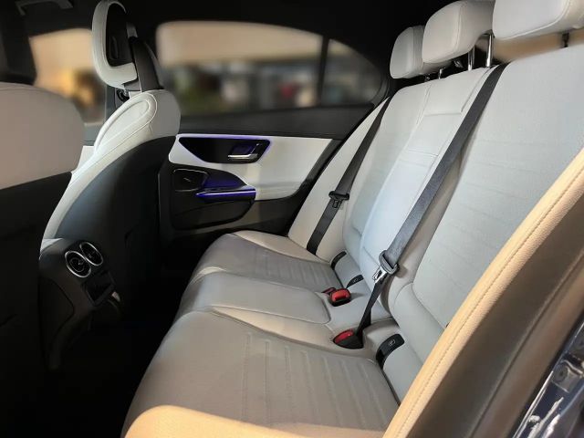 Mercedes-Benz C 180 AMG Line Sedan