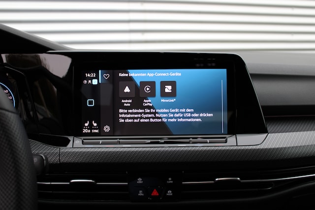 Volkswagen Golf 1.5 eTSI DSG IQ.Drive