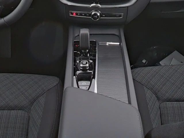 Volvo XC60 AWD Core T6