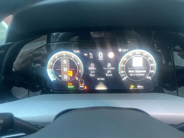 Volkswagen Golf Business DSG Variant