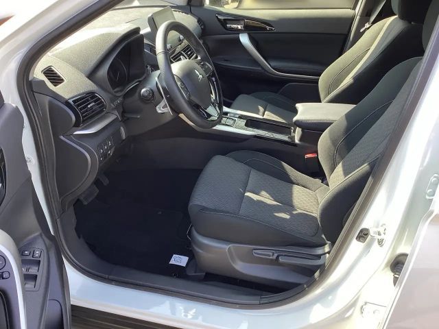 Mitsubishi Eclipse Cross Basis 2.4  Automatik TEMP KAM SHZ