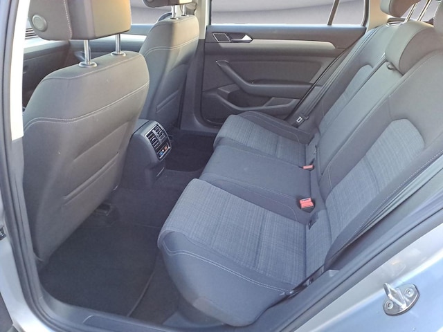 Volkswagen Passat 1.5 TSI Business DSG Variant