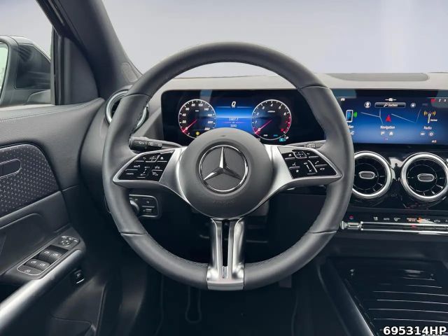 Mercedes-Benz GLA 200 Progressive