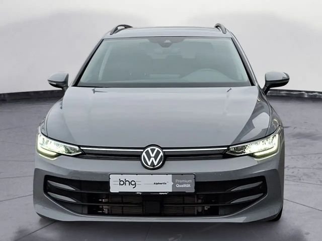 Volkswagen Golf Life Variant