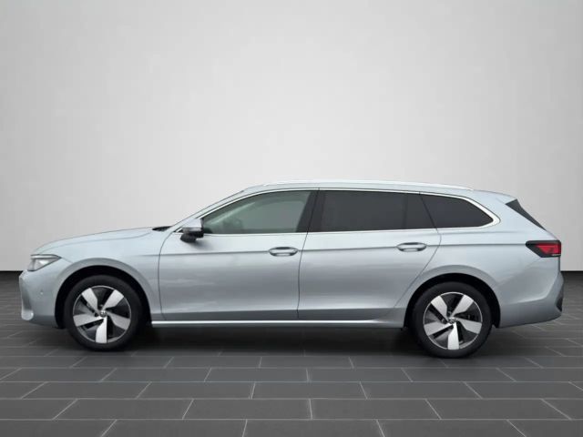 Volkswagen Passat 1.5 eTSI Business DSG Variant