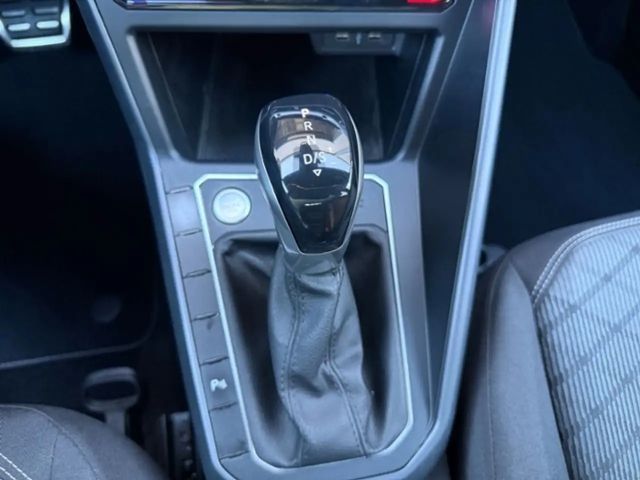 Volkswagen Taigo 1.0 TSI DSG R-Line