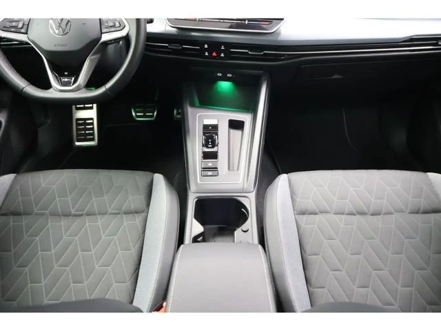 Volkswagen Golf 1.5 eTSI DSG Golf VIII