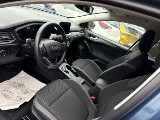 Ford Focus Cool & Connect Wagon