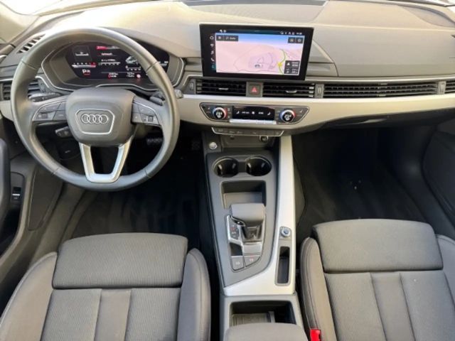 Audi A4 35 TDI Avant S-Line