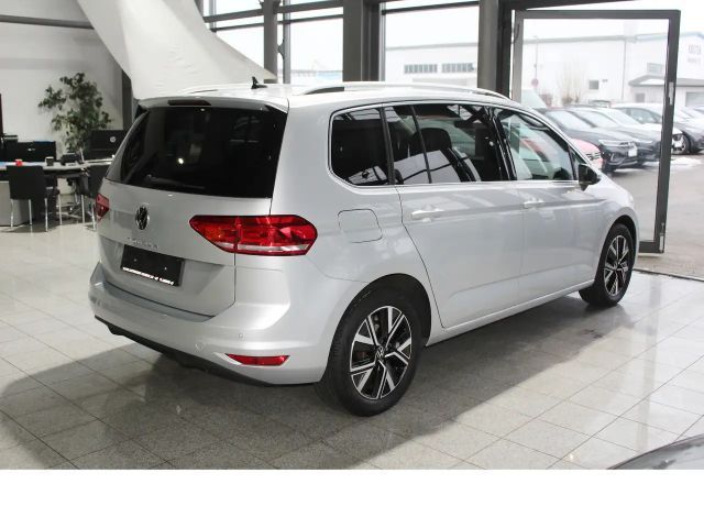 Volkswagen Touran 1.5 TSI DSG Highline