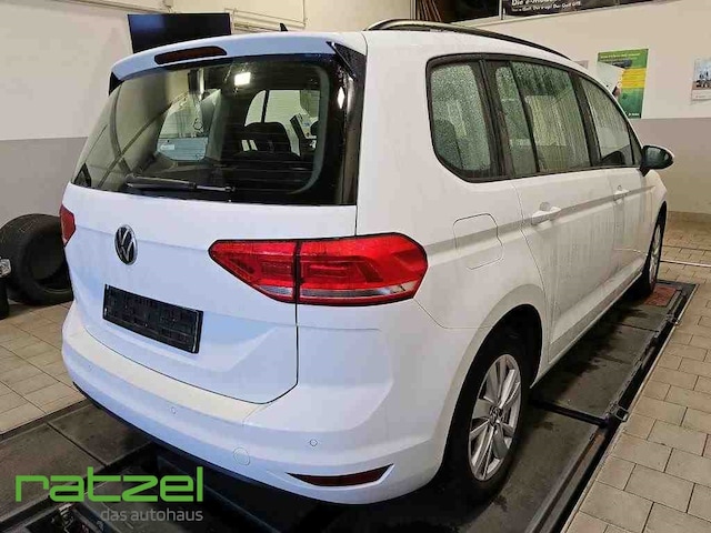 Volkswagen Touran 1.5 TSI Comfortline