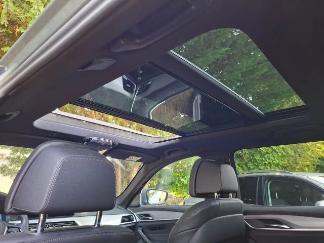 BMW 530 530d Luxury Line Touring xDrive