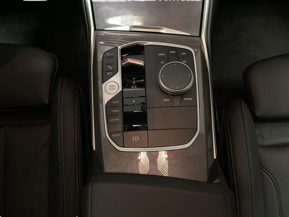 BMW 330 330e Touring