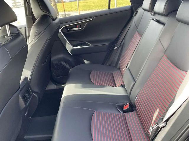 Suzuki Across E-Four Flash