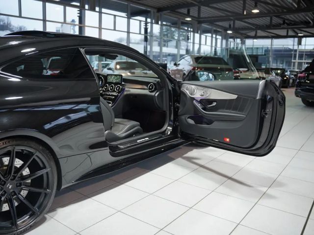 Mercedes-Benz C 63 AMG AMG Line Coupé